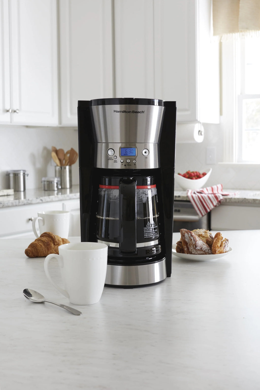 Programmable Coffee Maker, 12 Cups, Black Y1662