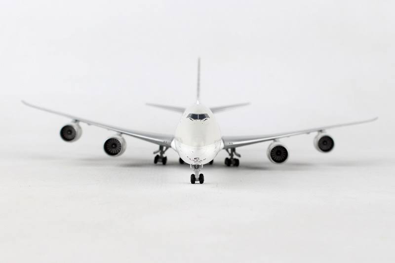 747-8F 1/400 Cargo U422823
