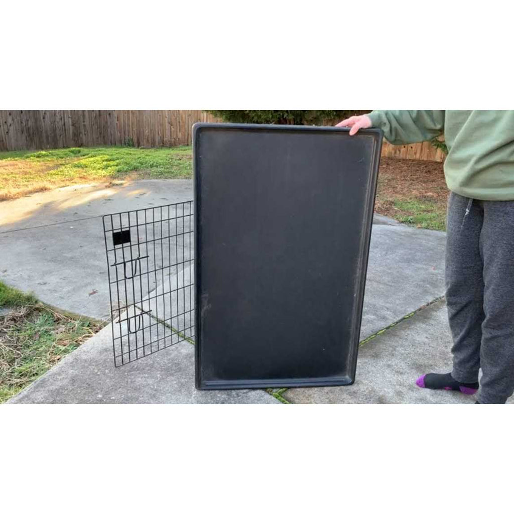 Medium 24 Inch Plastic Dog Crate Replacement Tray W95051